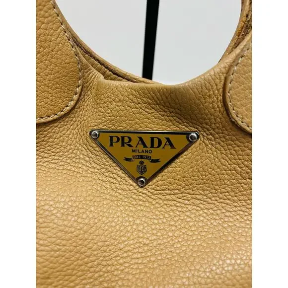 PRADA Beige Vitello Leather Logo Daino Box Shoulder Bag - Picture 8 of 11